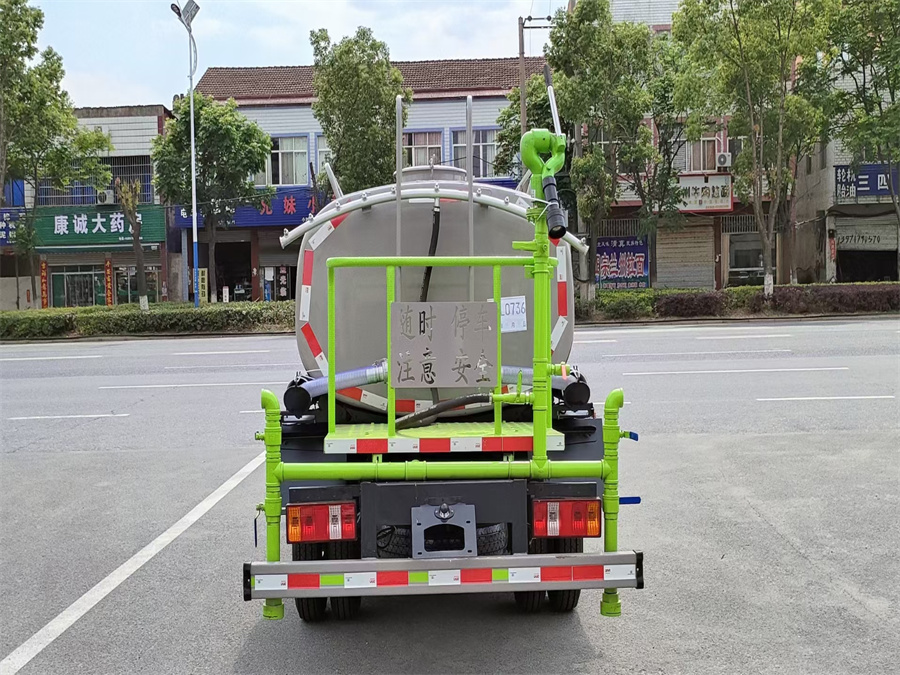 藍牌3方綠化噴灑車